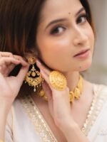 Traditional Gold-Tone Jewellery Set for Women